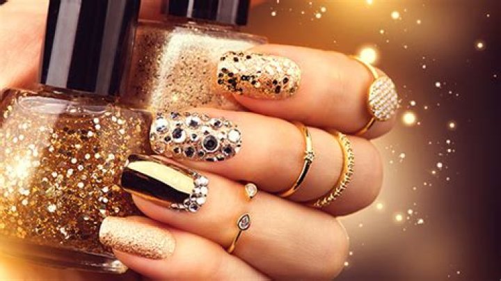 4 Diamond Nail Art Ideas To Try – HollywoodLife – Hollywood Life
