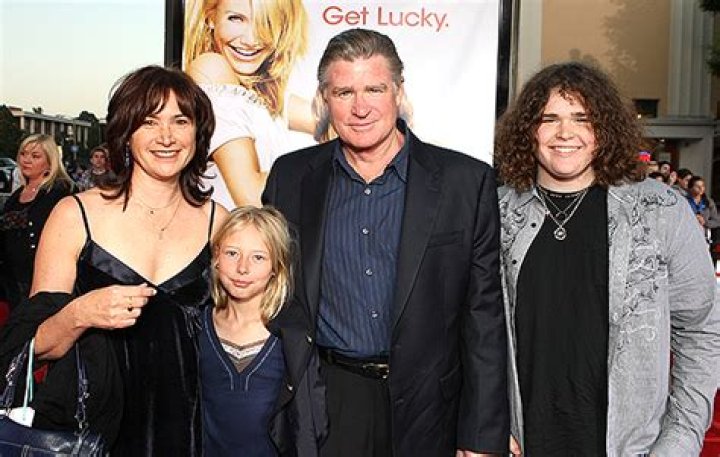 All About The Late Star’s 2 Children – Hollywood Life