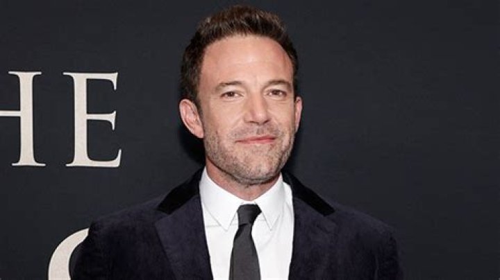 Ben Affleck Screams at Paparazzi Outside His Home Amid J. Lo Marriage Drama: ‘That’s Dangerous’