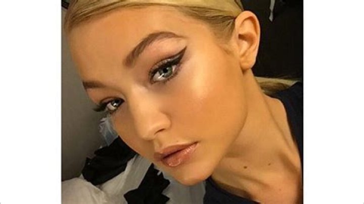 Gigi Hadid’s Cat Eye — Get The Model’s Exact Look – Hollywood Life