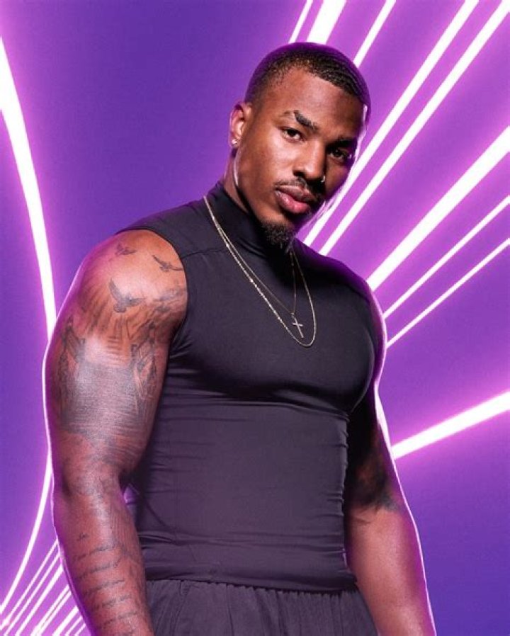 Johnny Bananas & Jenny Win – Hollywood Life