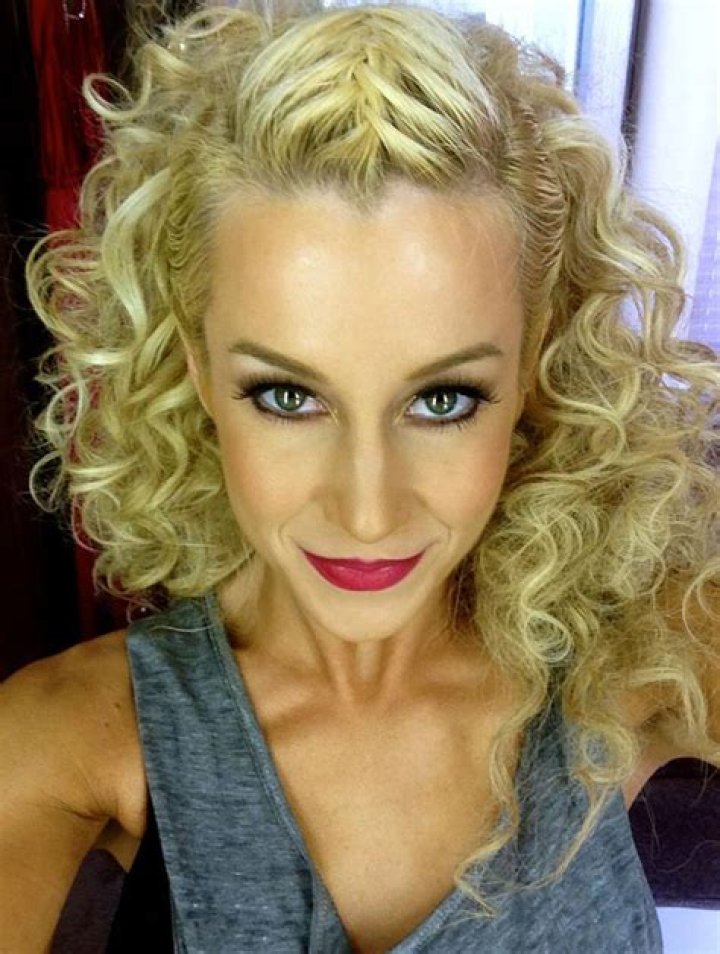 Kellie Pickler’s Hair Extensions — ‘DWTS’ Star’s Crazy New Look – Hollywood Life