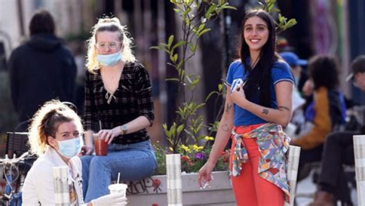 Lourdes Leon, 26, Steps Out Without Face Mask After Mom Madonna Says She Had COVID-19