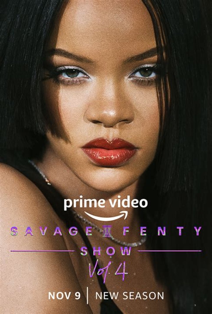 See Rihanna In Lingerie & More – Hollywood Life