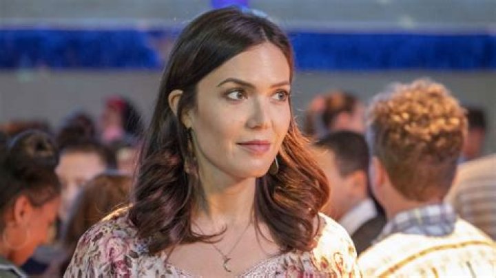 ‘This Is Us’ Creator Teases Season 4 & Says Rebecca’s Father Will Play A ‘Prominent’ Role