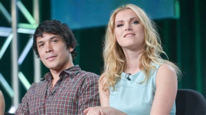 Who Is Eliza Taylor? 5 Things About Actress Who Married Bob Morley – Hollywood Life